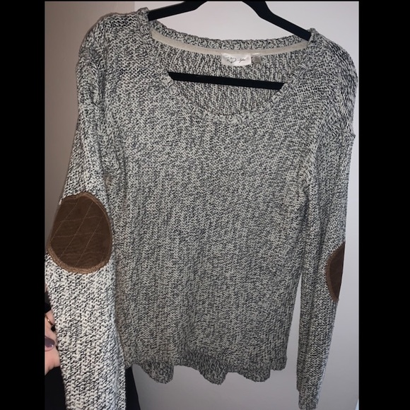RD Style sweater - Picture 1 of 2